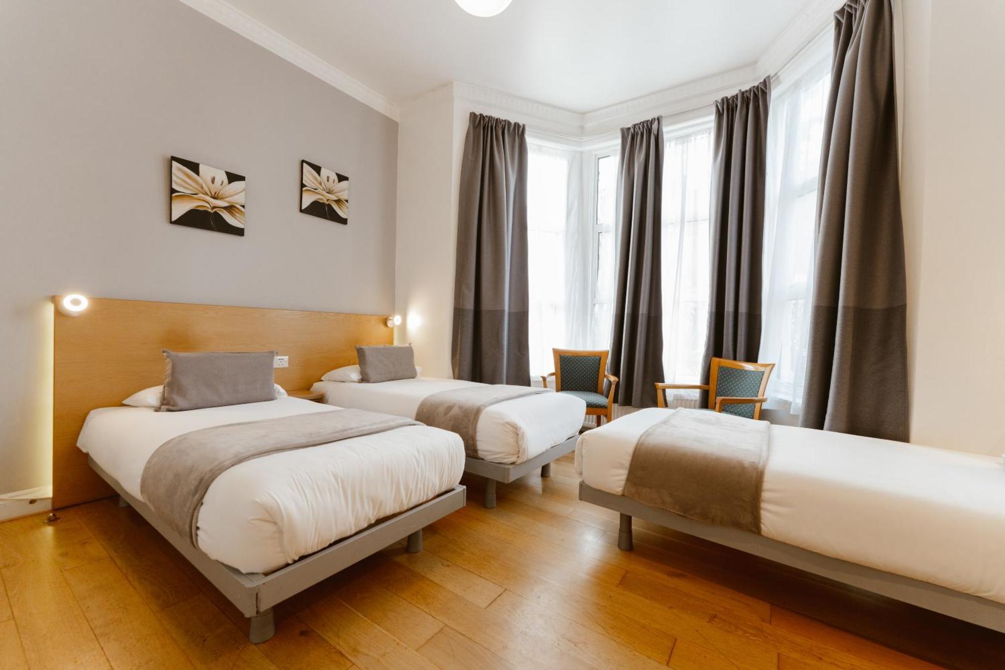Star Hotel Лондон Екстериор снимка